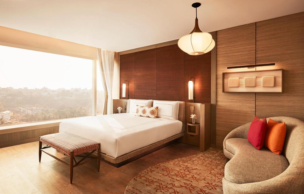 Taj Cidade De Goa Horizon, Goa Panaji Εξωτερικό φωτογραφία A bedroom at the Taj Mahal Palace
