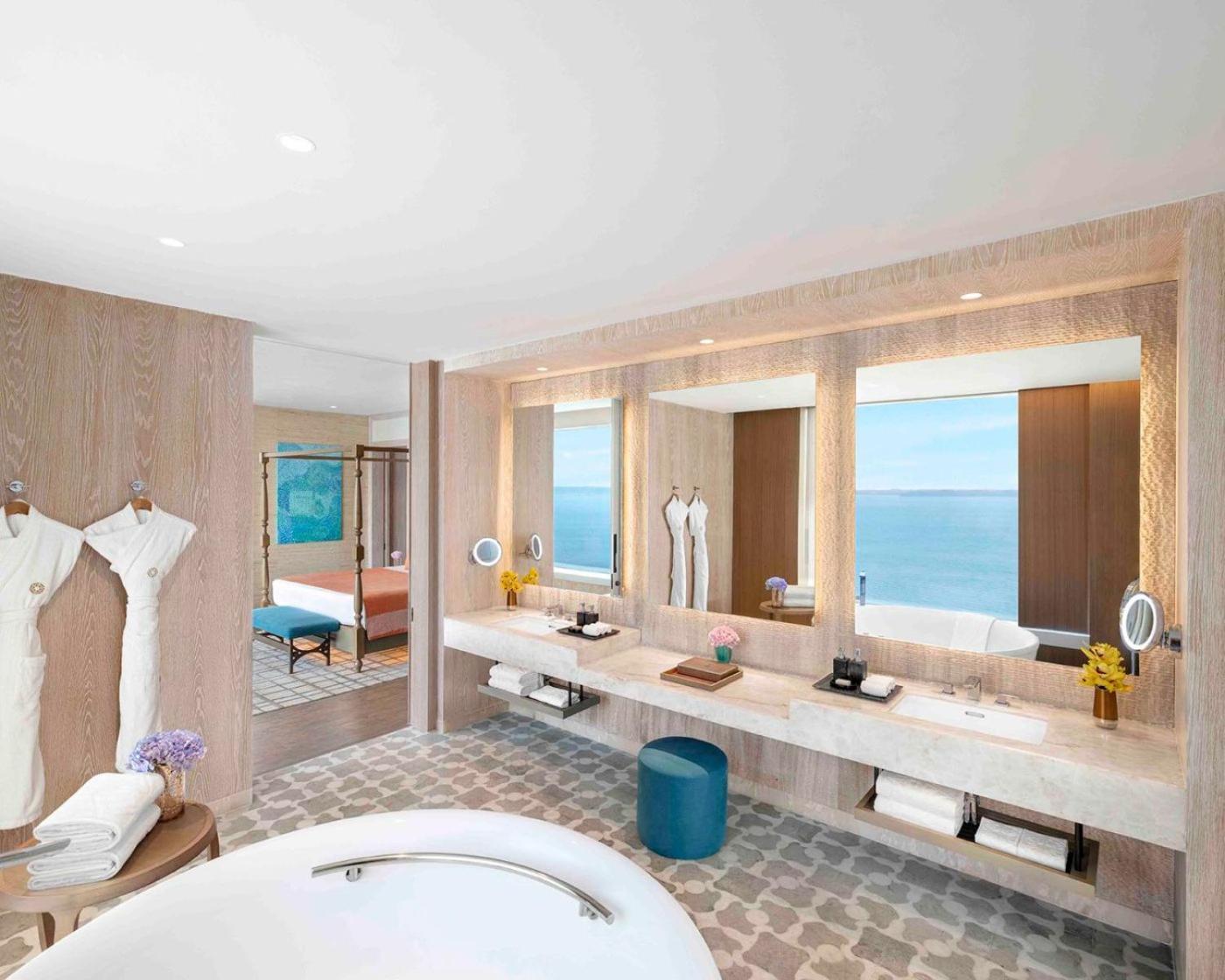 Taj Cidade De Goa Horizon, Goa Panaji Εξωτερικό φωτογραφία Bathroom of a suite