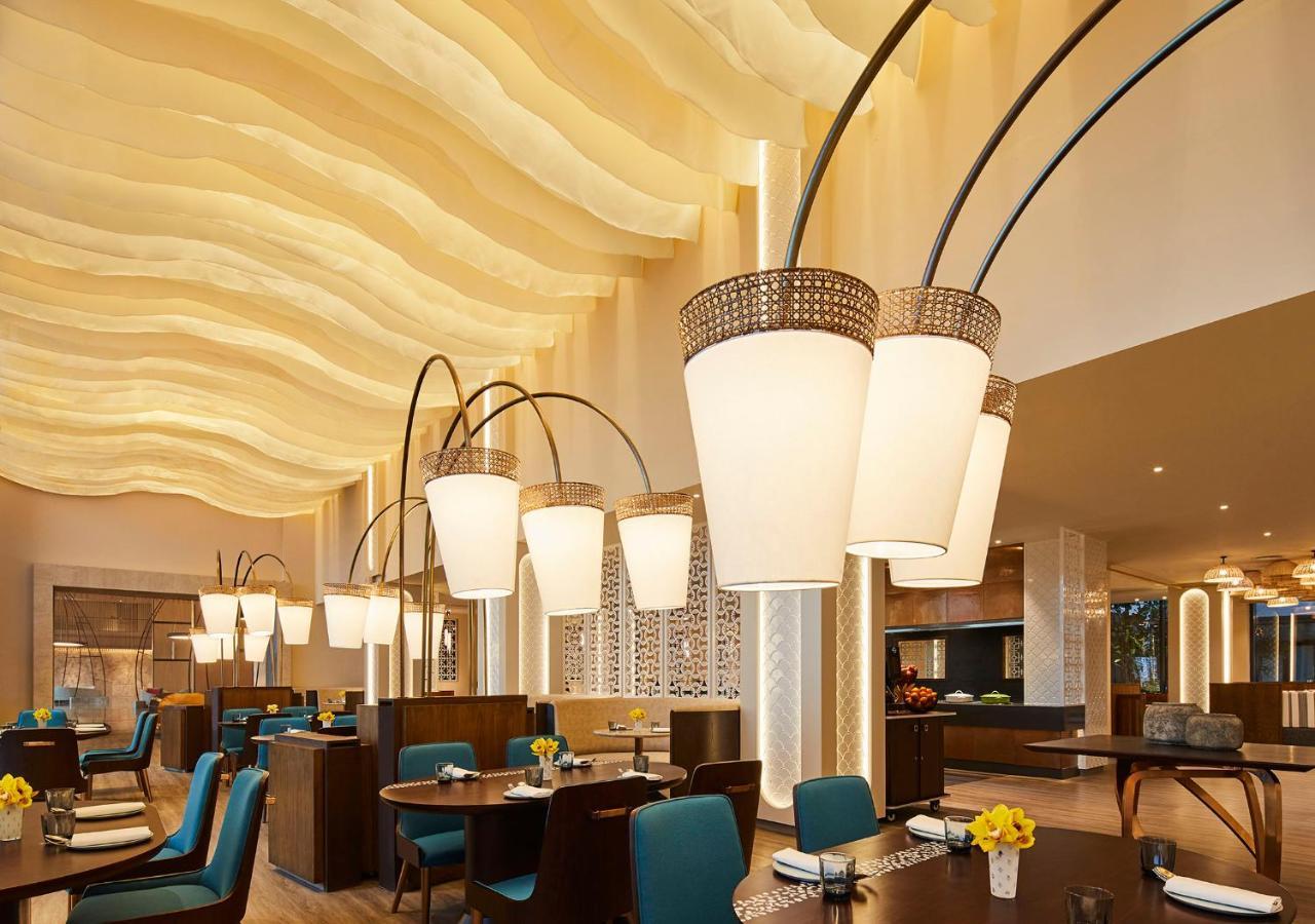 Taj Cidade De Goa Horizon, Goa Panaji Εξωτερικό φωτογραφία The restaurant